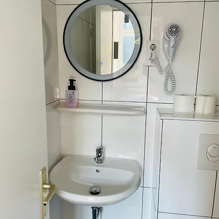 Tempelhof - City-messe-arena Otel 3*