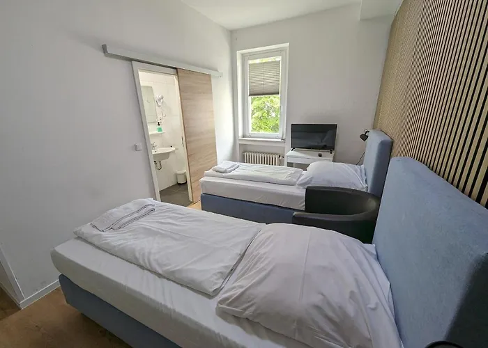 テンペルホーフ シティ メッセ アリーナ 3*