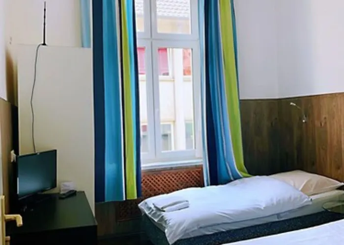 テンペルホーフ シティ メッセ アリーナ ケルン