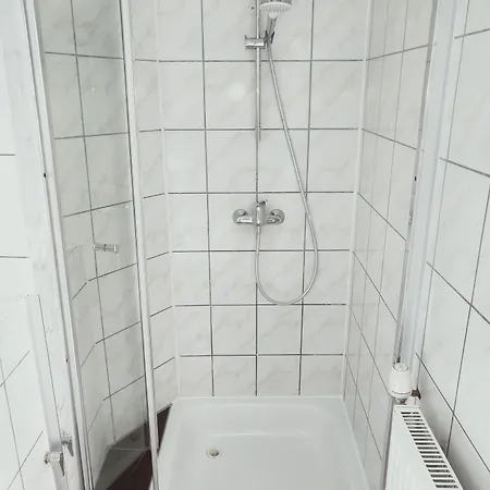 Tempelhof - City-messe-arena מלון 3*