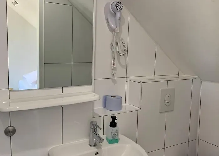 Hotel Tempelhof - City-messe-arena Keulen