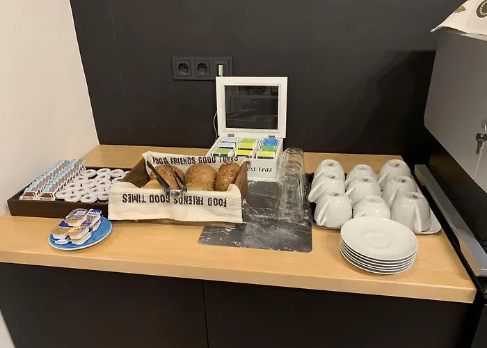 Tempelhof - City-messe-arena Hotel Cologne