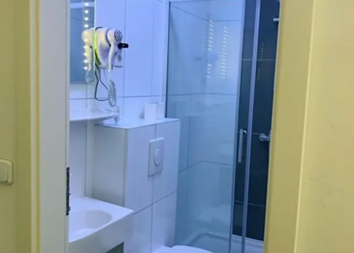 Tempelhof - City-messe-arena Szálloda 3*