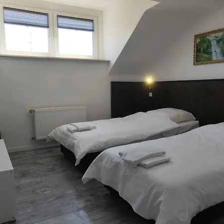 テンペルホーフ シティ メッセ アリーナ ホテル ケルン